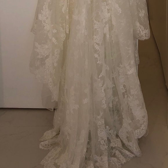 PRONOVIAS Drilos wedding dress - Picture 8 of 8